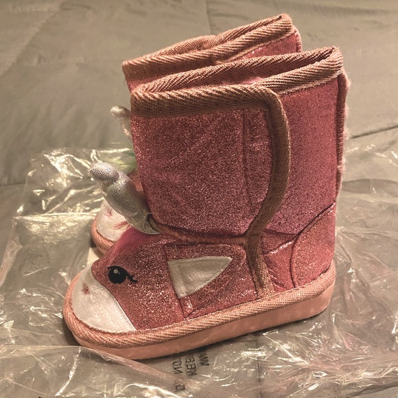✨CLEARANCE✨ 🦄 Pink Glittery Unicorn Boots for Toddlers 🌈 - Picture 2 of 10